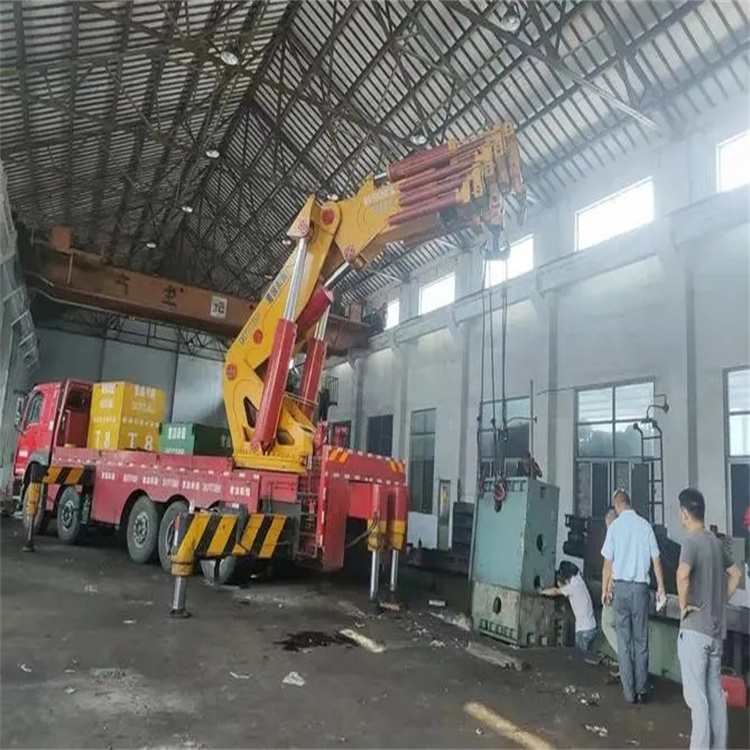 厦门山区地形租赁哪种吊车最合适？